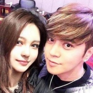 明星黑料曝光 明星黑料网站视频迪丽热巴,明星隐私边界再引热议